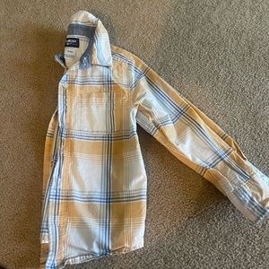 Size 5 oshkosh long sleeve shirt